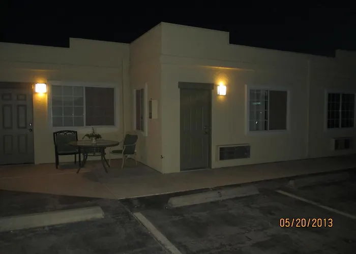Harbour Parker Strip