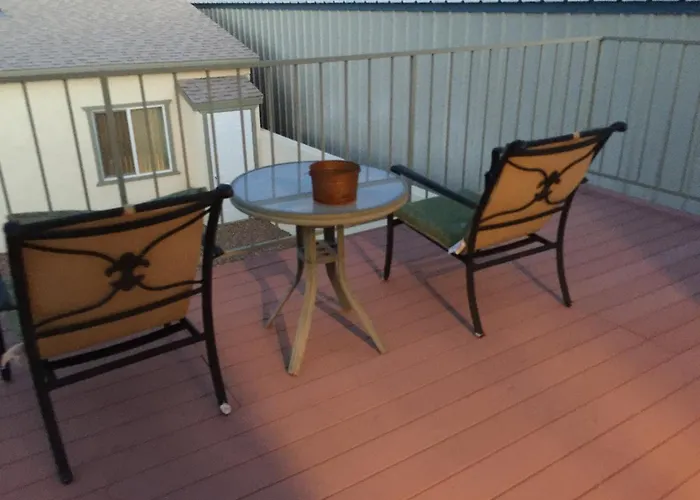 Harbour Motel 4*