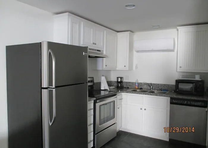 Harbour 4* Parker Strip