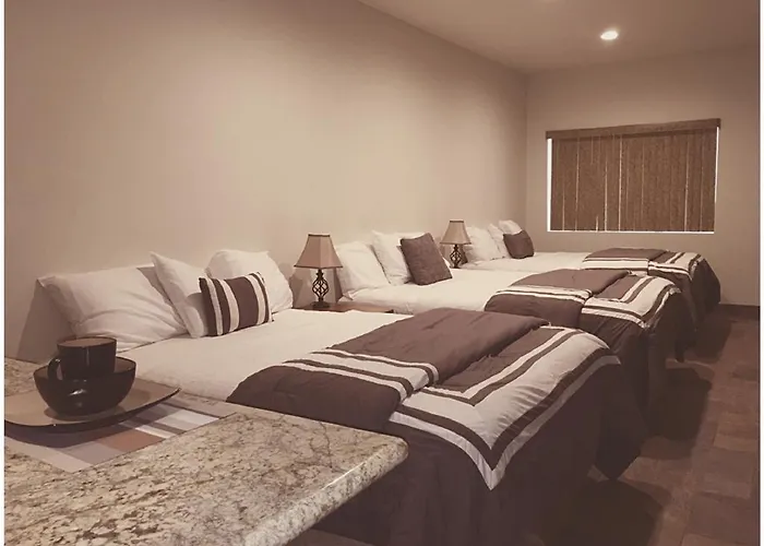 Harbour 4* Parker Strip
